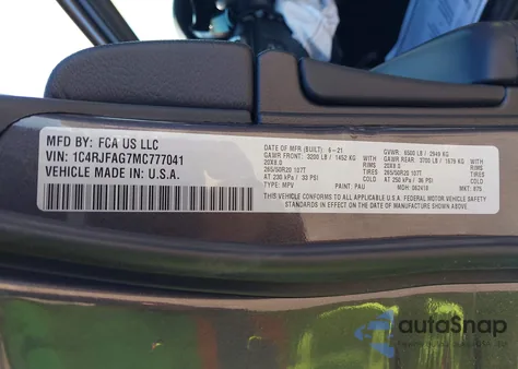 2021 Jeep Grand Cherokee Laredo X 4X4 z USA, uszkodzony, nr VIN 1C4RJFAG7MC777041